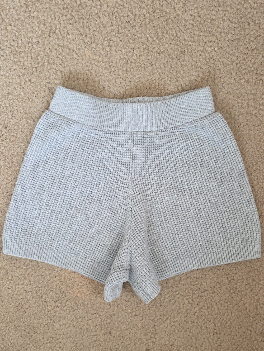 Sincerely Jules Gray Waffle Knit Shorts - Size Small
